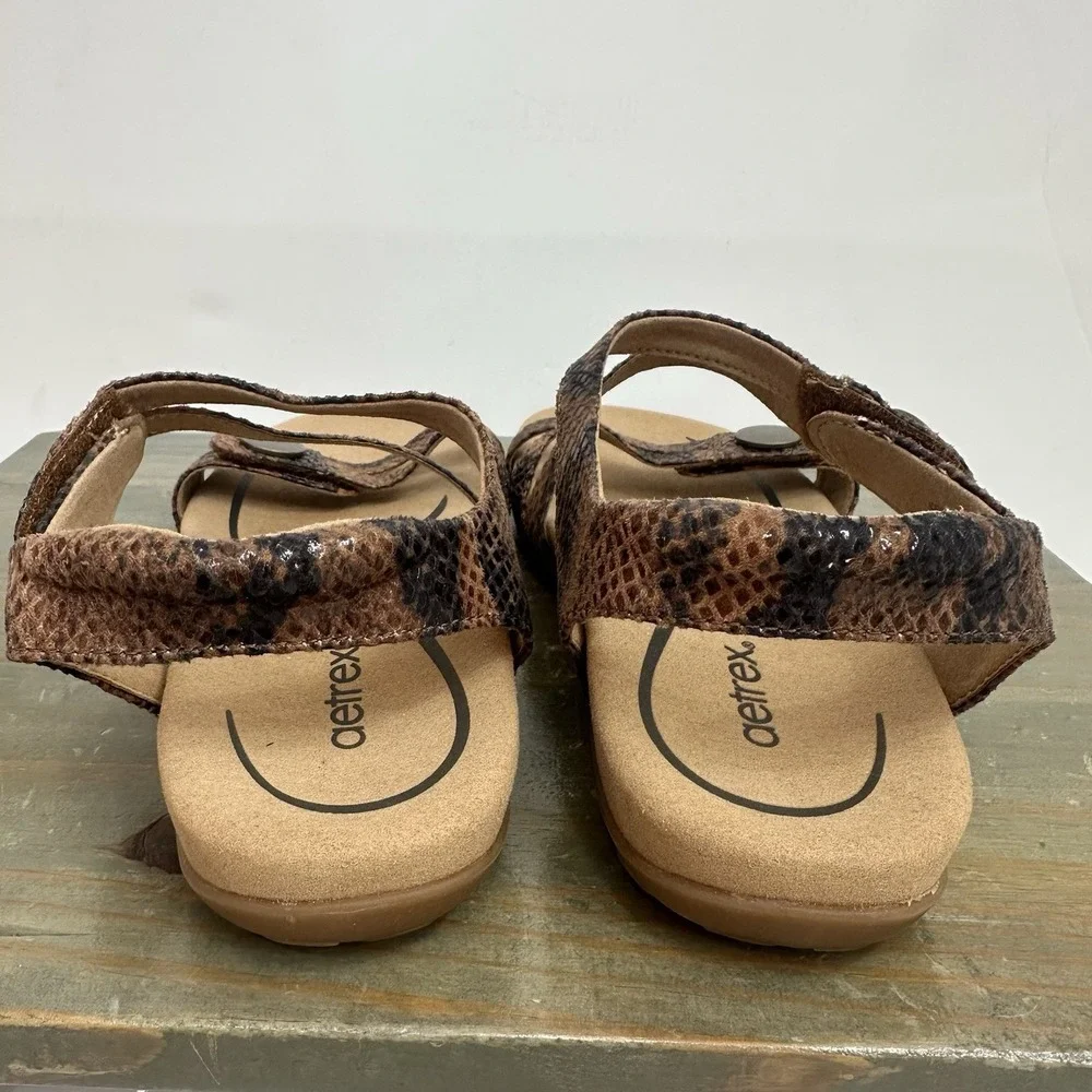 Aetrex Jess Adjustable Quarter Strap Sandals Size 38 (US 7.5-8) Snakeskin Print